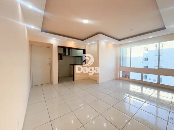 Apartamento com 02 dormitórios e vista mar no centro