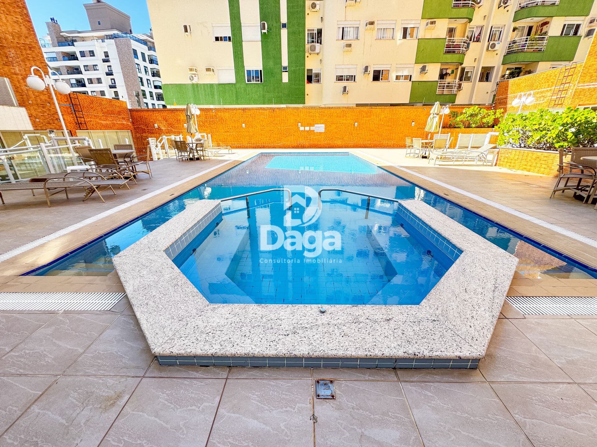 Apartamento no Córrego Grande - 3 dormitórios, sendo 1 suite - Florianópolis/SC