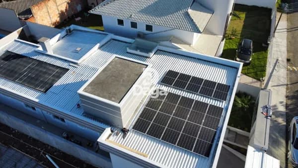 Casa á venda em Carianos, Florianópolis/SC