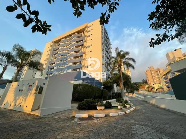 INCRÍVEL 3 Dormitórios em Condomínio Clube no Itacorubi