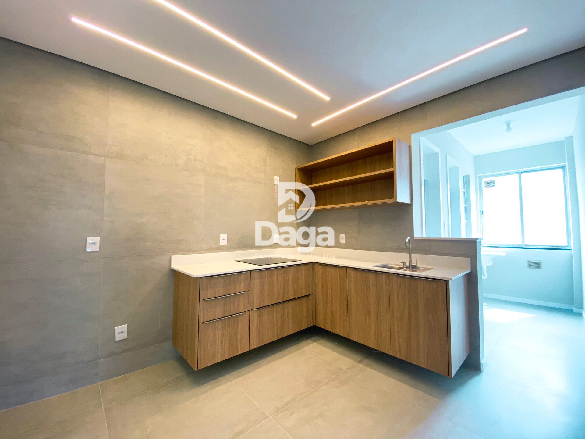 Apartamento com Vaga de Garagem Coberta no coração do Centro de Florianópolis/SC