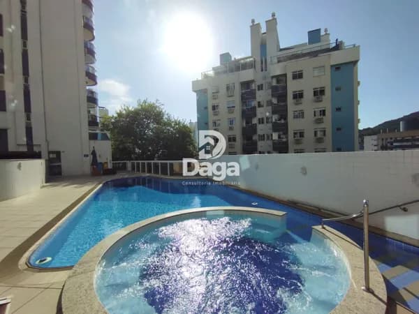 Apartamento no Itacorubi - 3 dormitórios, sendo 1 suite - Florianópolis/SC