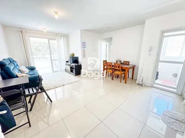 Apartamento no Pantanal - 2 dormitorios, sendo 1 suite - Florianópolis/SC