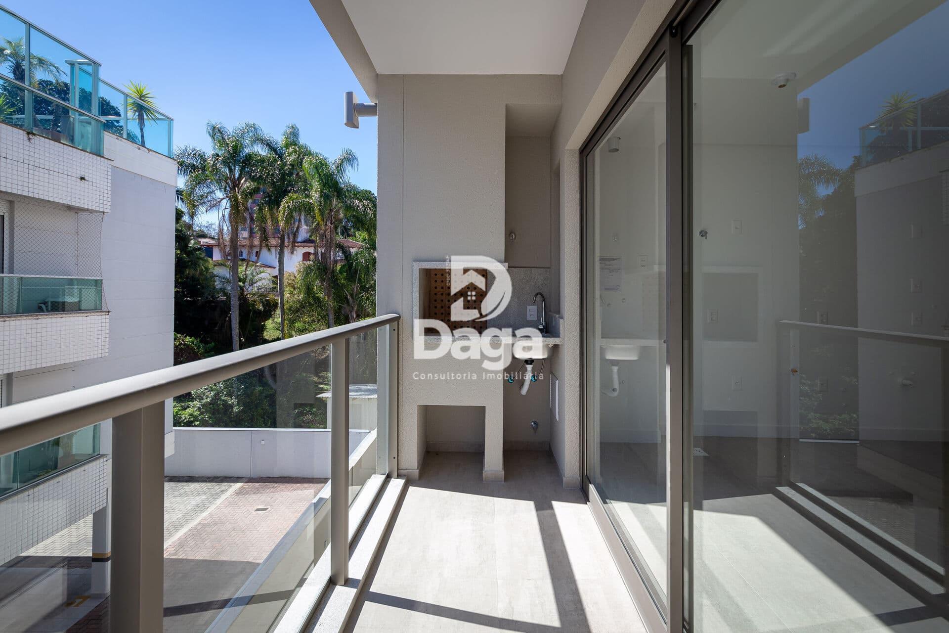 Apartamento Duplex 2 Suítes e 3 Vagas de garagens no João Paulo, Florianópolis/SC