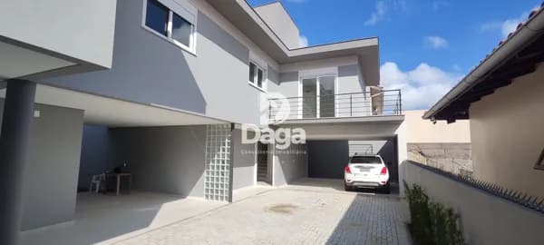 Casa no Córrego Grande - 3 dormitórios, sendo 3 suites - Florianópolis/SC