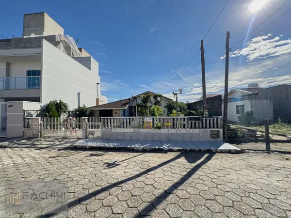 Casa Padrão - Mobiliada