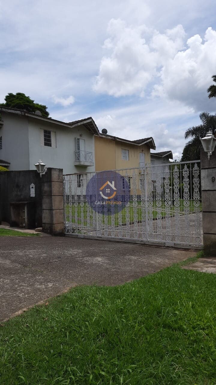 Sobrado em Arujá - Jardim Jóia
