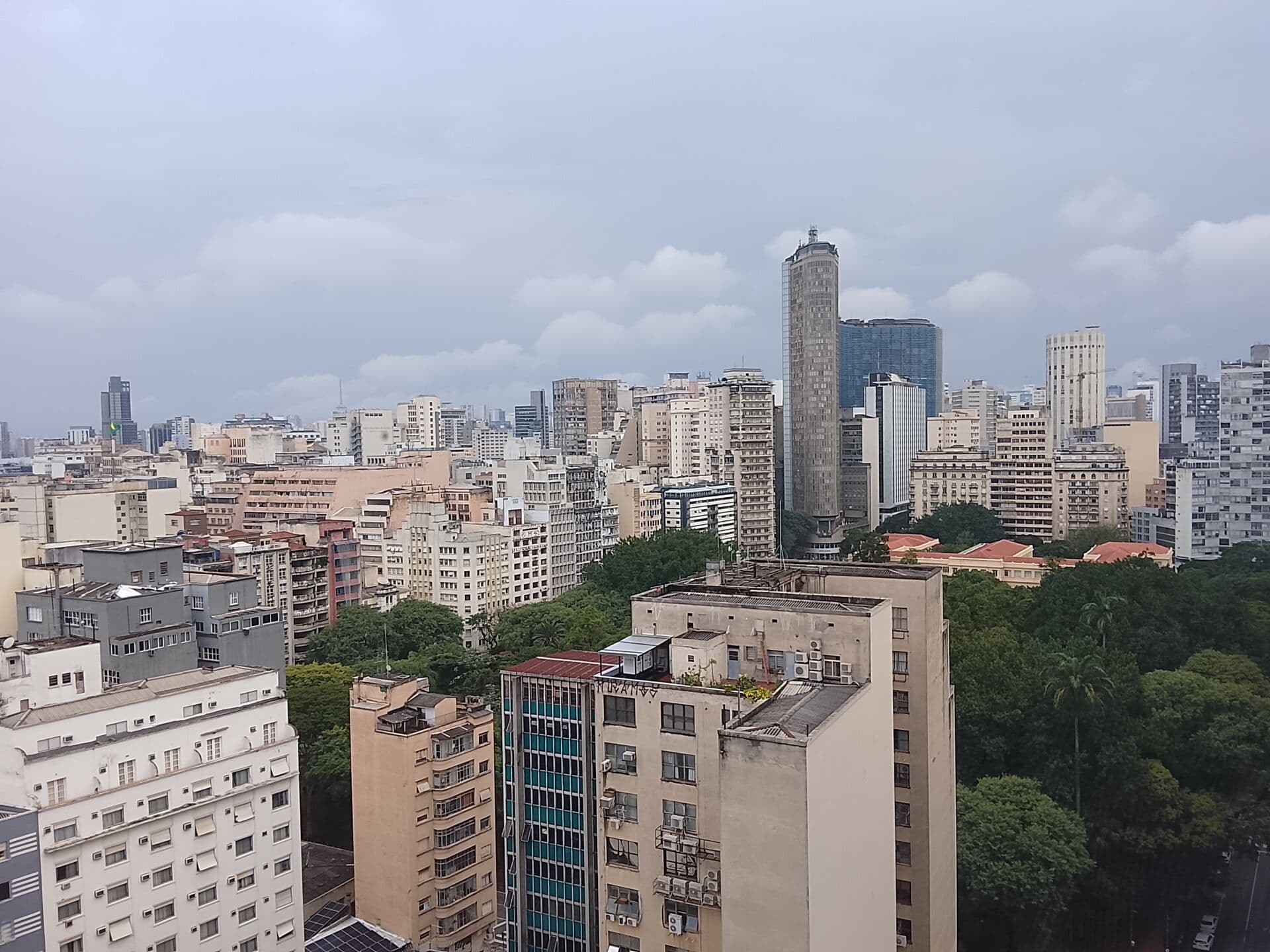 🏙️ Viva o Coração de SP: Apartamento com Vista Incrível