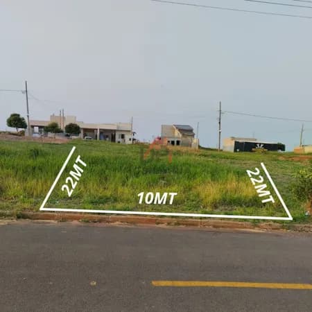 Terreno, pronto para construir.