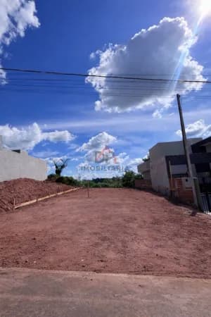 TERRENO COM CASA EM CONSTRUÇÃO