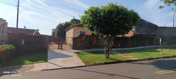 Terreno em Umuarama-PR, localizado no bairro Zona V