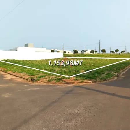 Terreno comercial e residencial