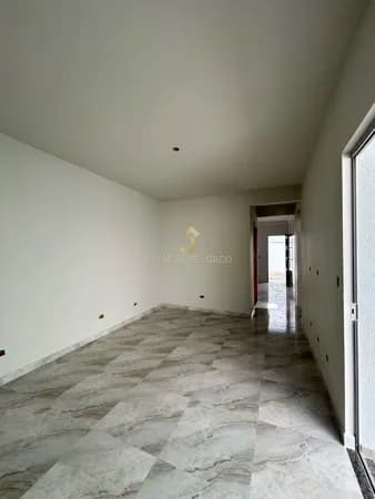 Casa 3 Quartos no Jardim Três Lagoas, Perto da Av. Alziro Zarur – Maringá