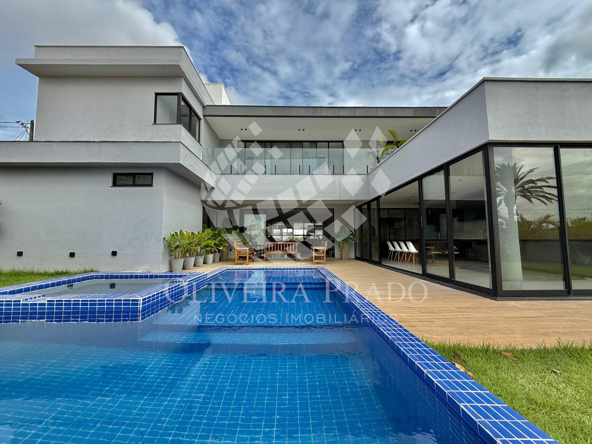 Júnior Creci 4745 - 84 99922.4172 - Cond. Buena Vista - Casa c/ 4 suítes - R$ 5.200.000 - Nova Parnamirim - Parnamirim