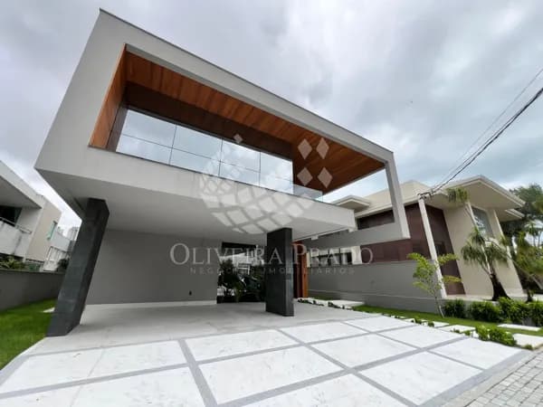 Júnior Creci 4745 - 84 99922.4172 - Cond. Ponta Negra Boulevard - Casa c/ 4 suítes - c/ Elevador - R$ 3.500.000 - Ponta Negra - Natal