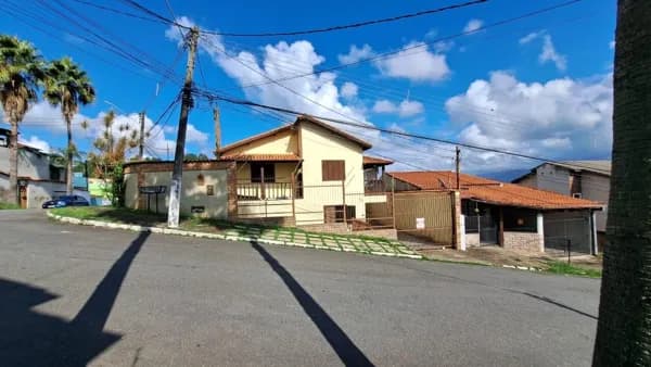 Casa Duplex em Mirante das Agulhas, Resende/RJ