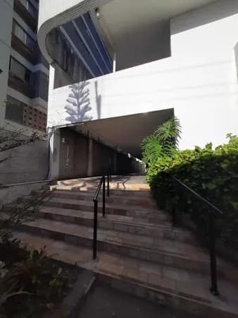 Apartamento 4 quartos beira-mar de Candeias