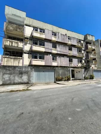 A venda Apartamento 3 quartos em Candeias