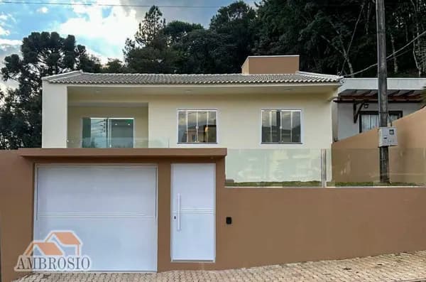 Casa em Laranjeiras do Sul - Centro