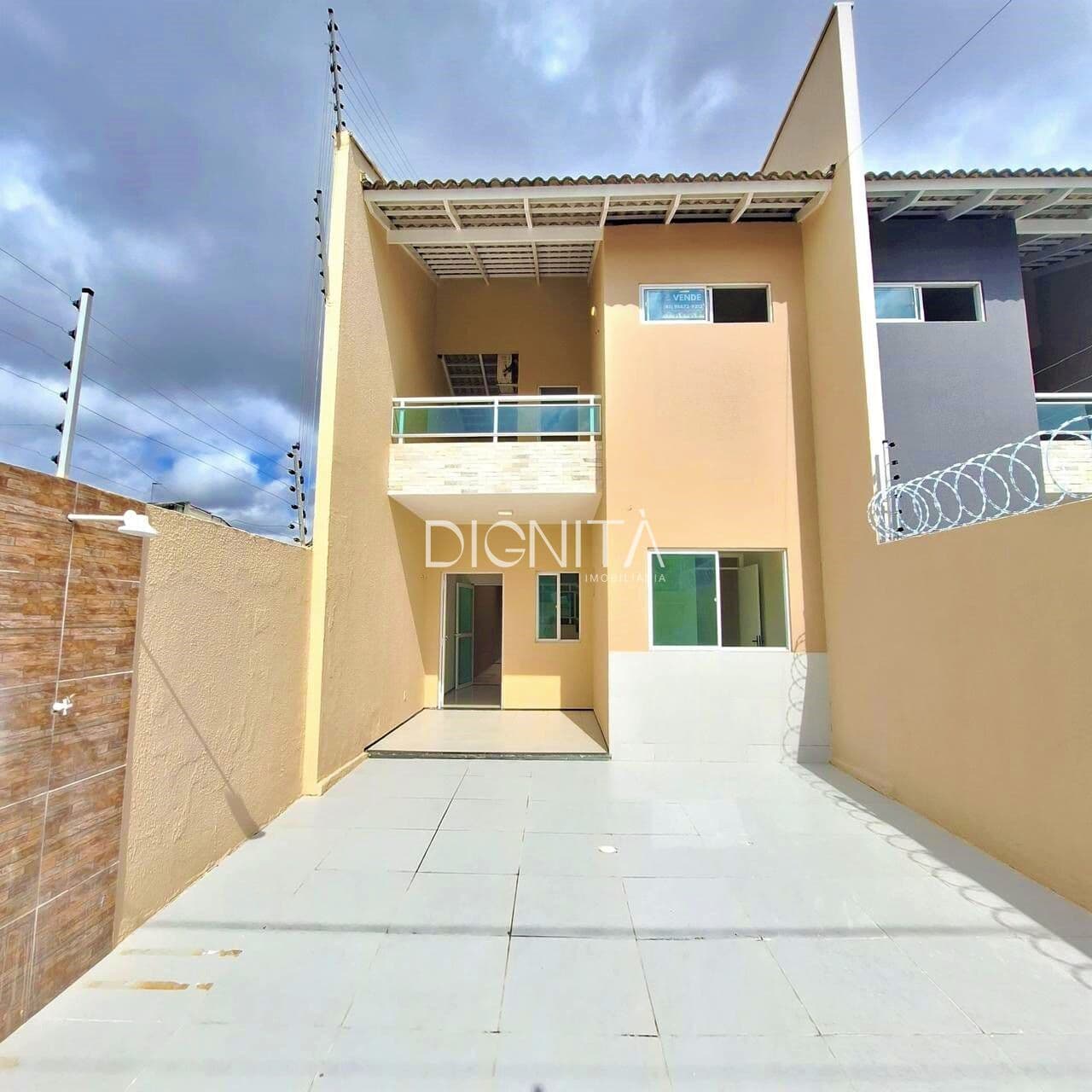 Casa Duplex em Guaribas, 3 suítes - Eusébio/CE