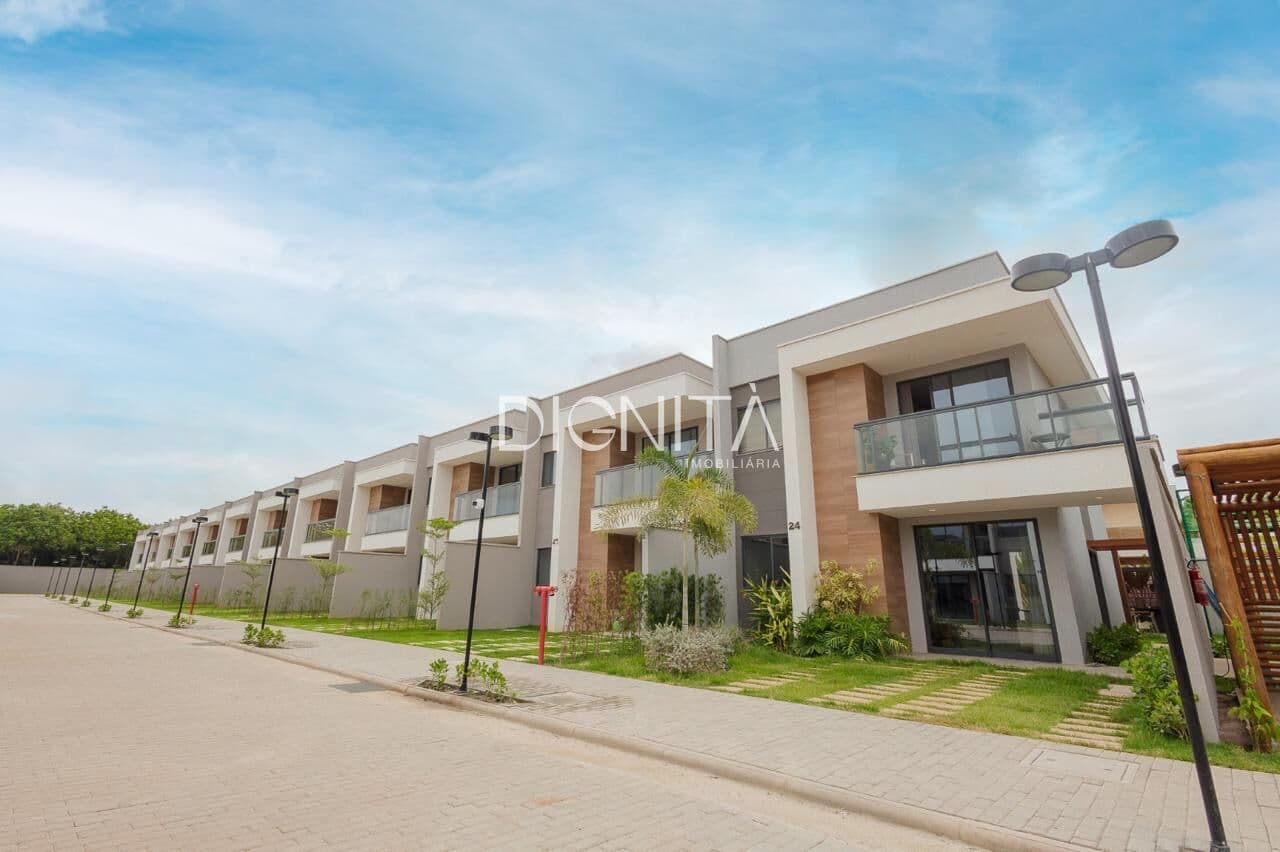 Casa Duplex em Condomínio 4 Suítes Pires Façanha - Eusébio