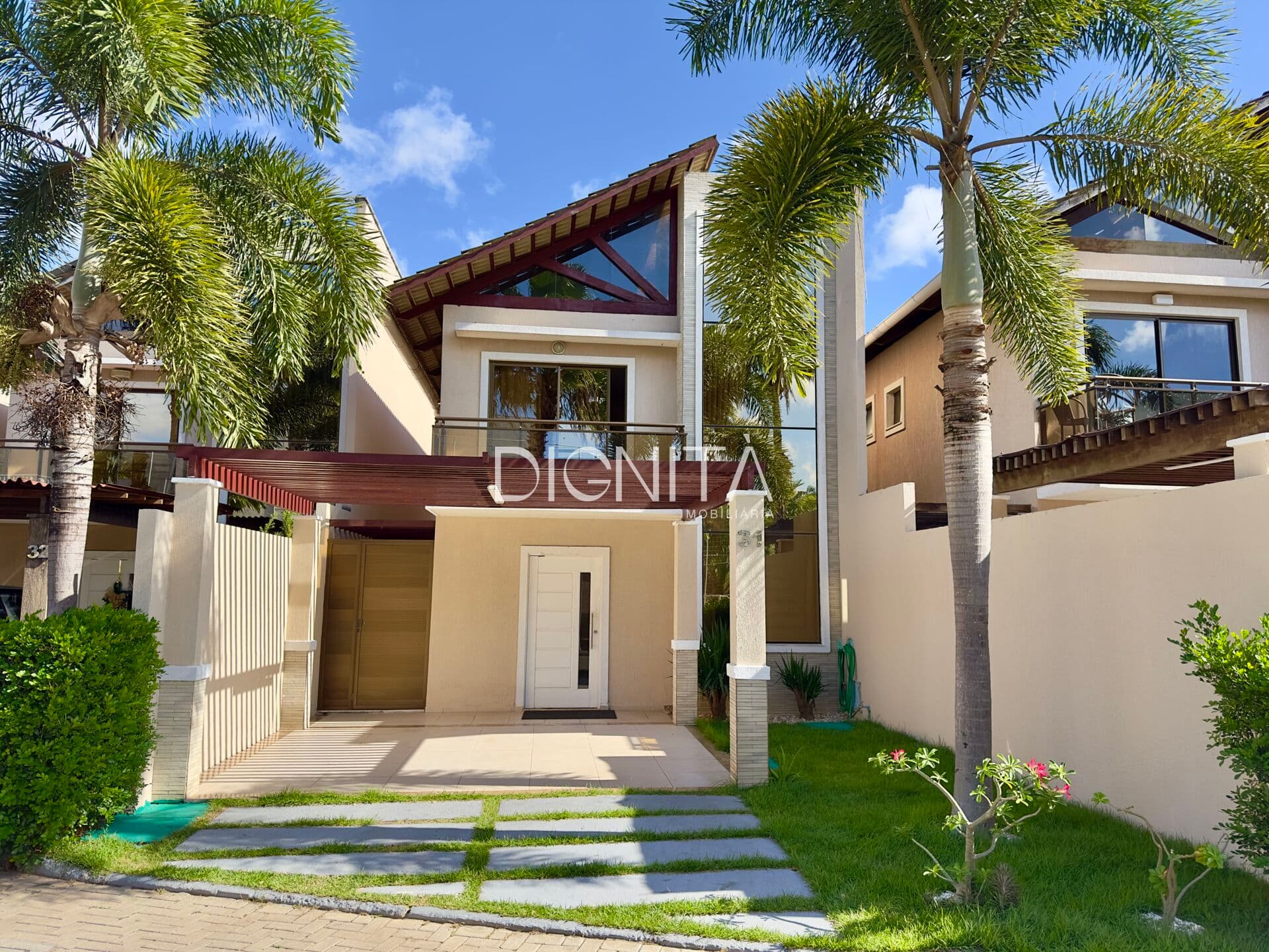 Casa Duplex em Condomínio 3 Suítes Coité - Eusébio