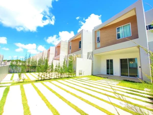 Casa em Condomínio 3 Dormitórios Urucunema - Eusébio