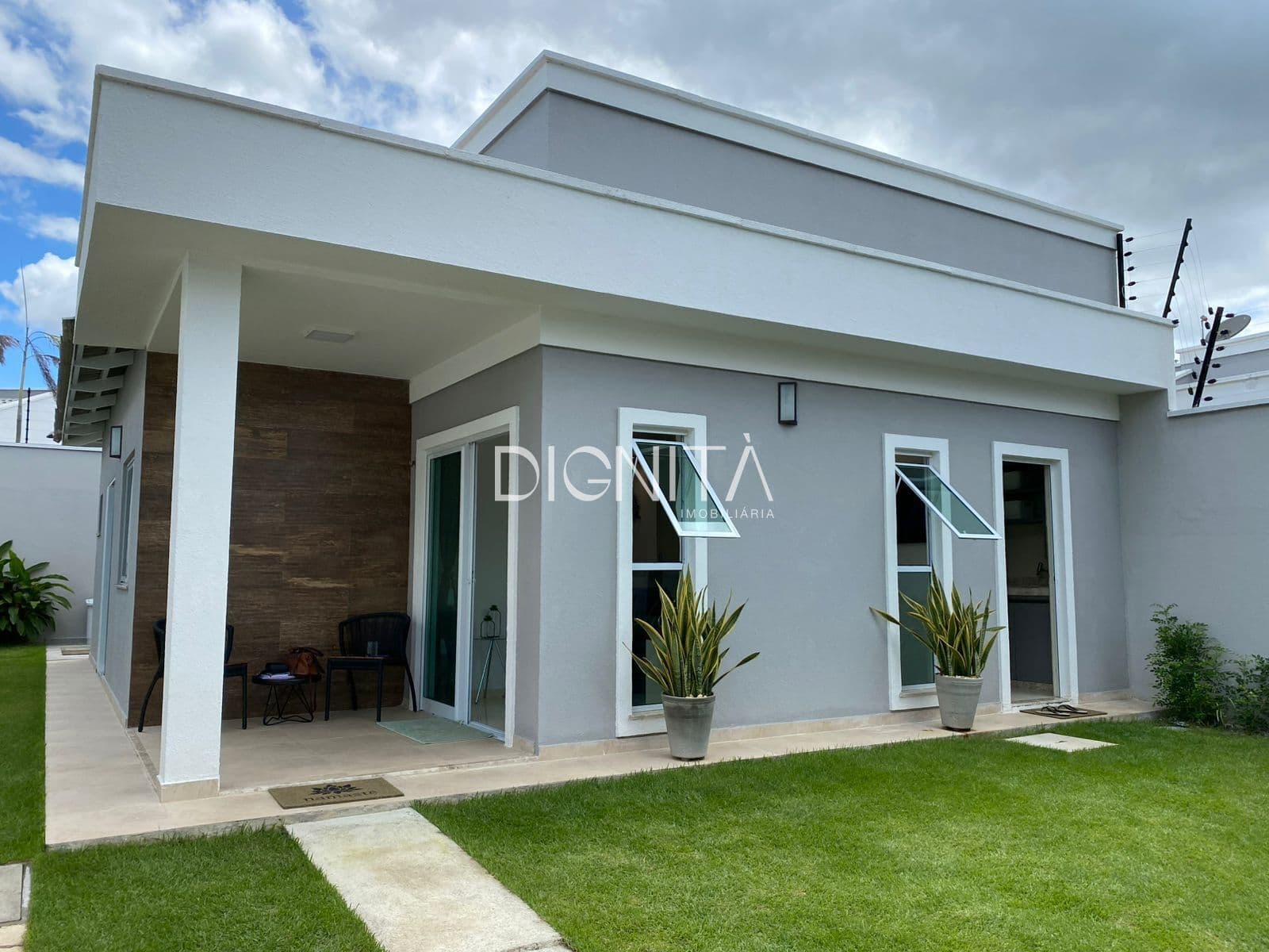 Casa Plana - Timbu / Eusébio