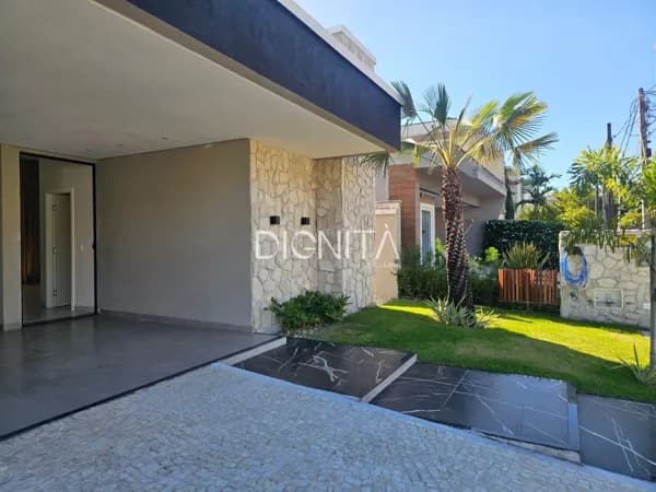 CASA PLANA de Alto Padrão