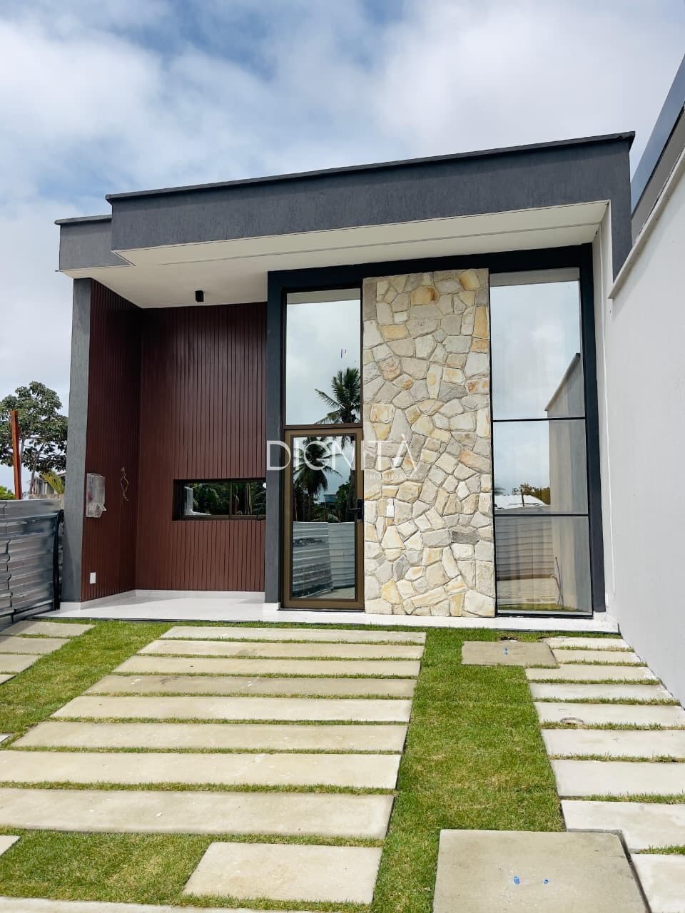 Casa Plana em Condomínio Eusébio -CE