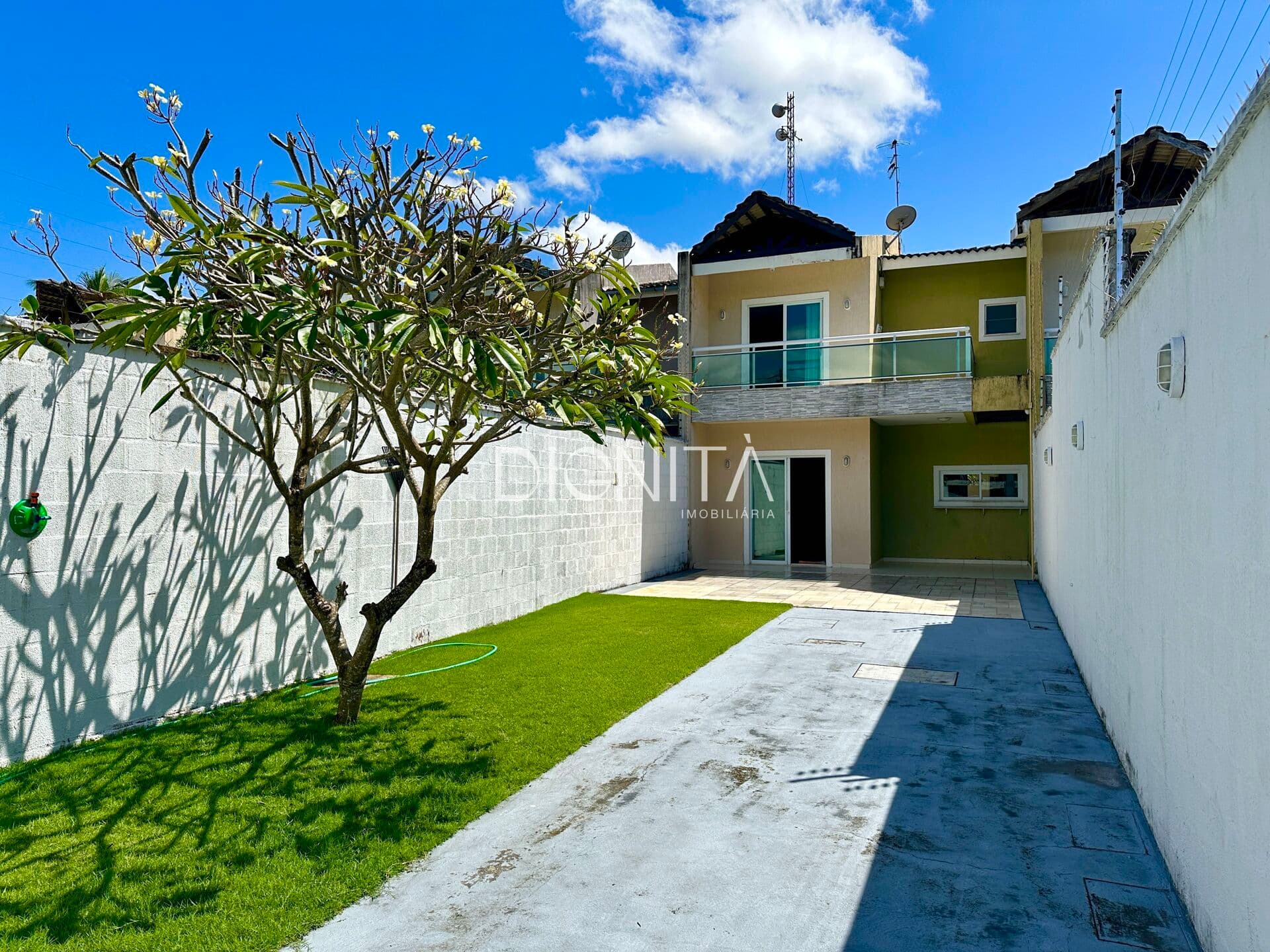 Casa Duplex em Urucunema, Eusébio/CE
