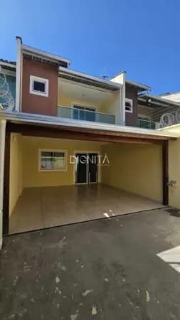 Casa Duplex com 4 dormitórios sendo 2 Suítes Encantada - Eusébio