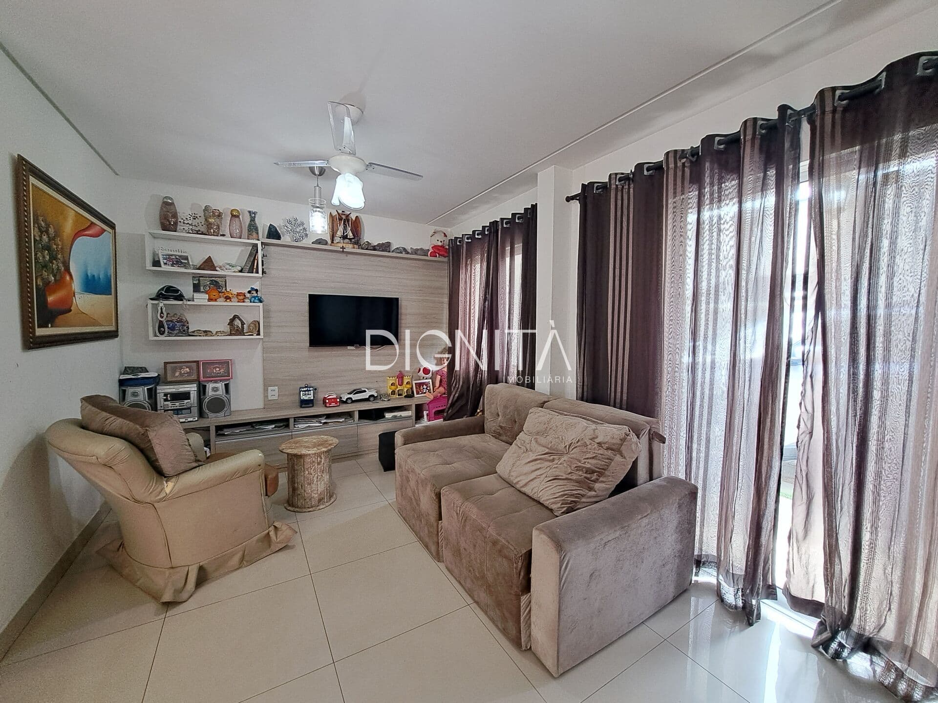 Casa em Condomínio 3 suítes - Bairro Guaribas Eusébio/CE