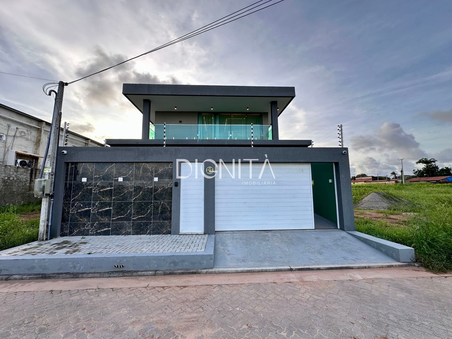 Casa dúplex Alto Padrão em Eusébio bairro Cidade Alpha