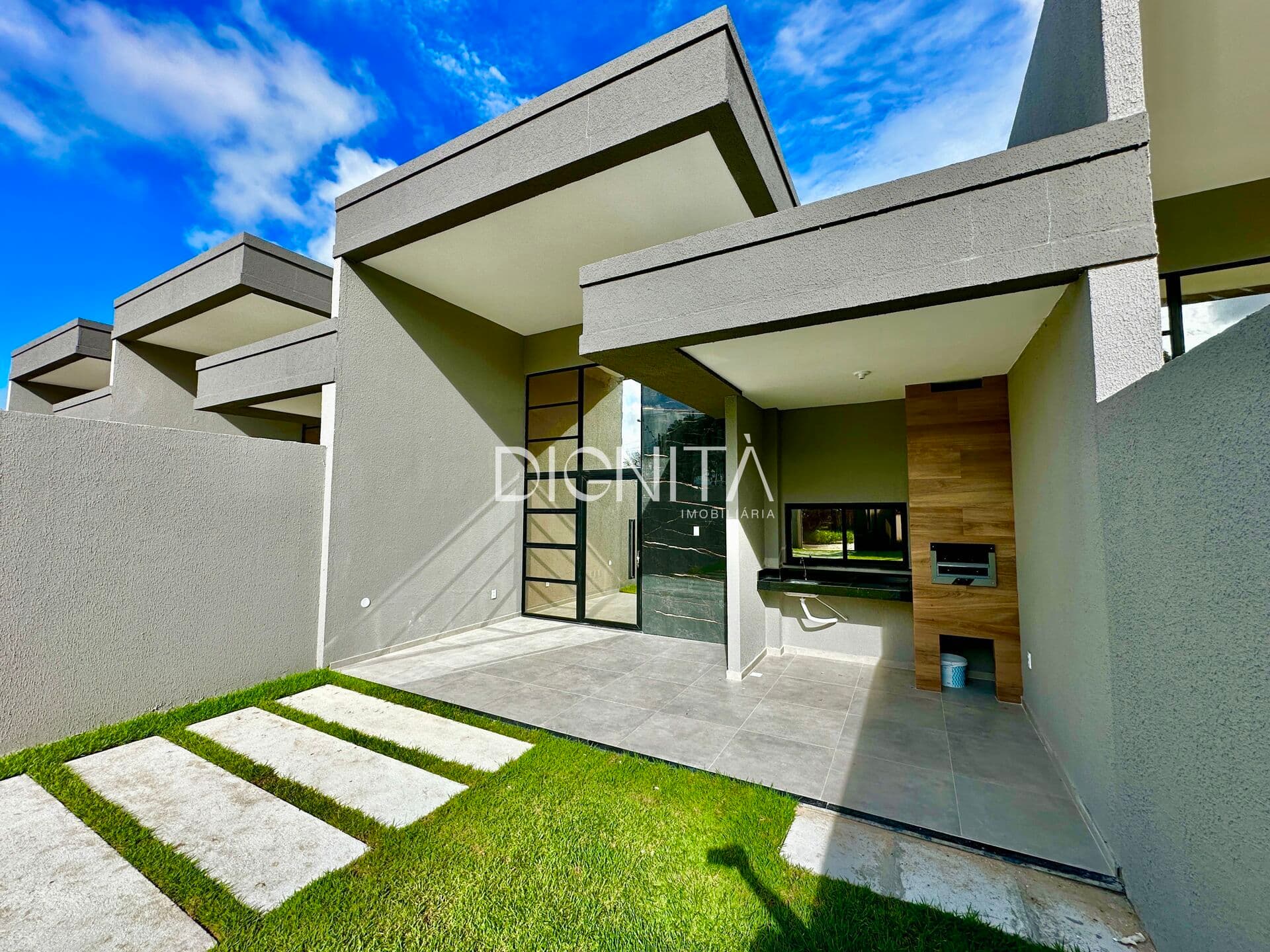 Vendo casa terrea 3 suites Bairro Guaribas - Eusébio-CE