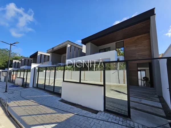 Casa Exclusiva - 4 suítes - Conceito inteligente - Eusébio bairro Coité