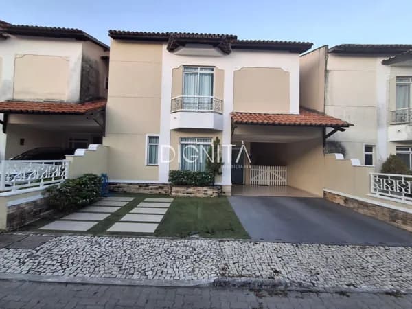 Casa em Condomínio Fechado no Centro Eusébio