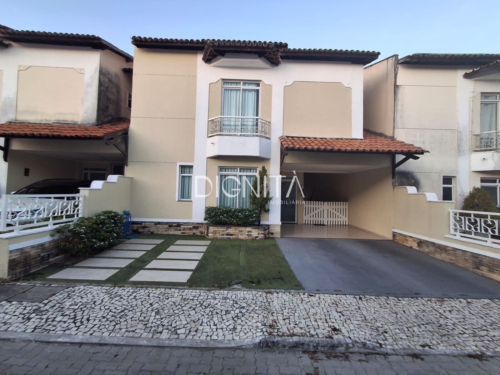 Casa em Condomínio Fechado no Centro Eusébio