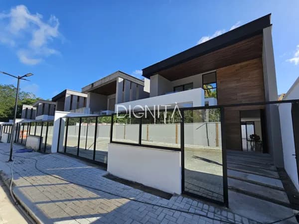 Casa Exclusiva - 4 suítes - Conceito inteligente - Eusébio bairro Coité