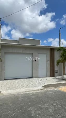 Casa Plana - Amador 03 Suítes