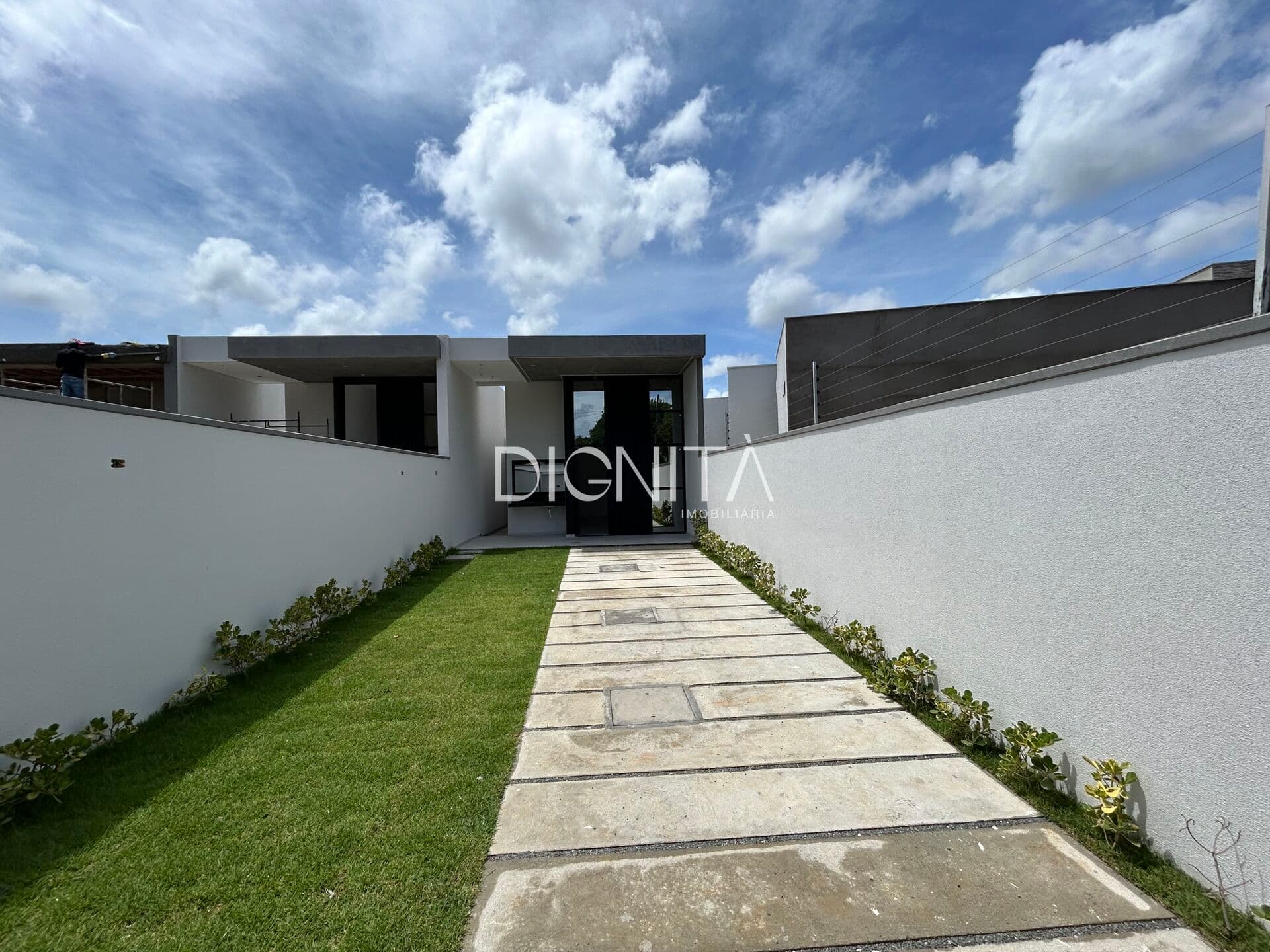 Casa Plana Alto Padrão 3 Suítes Tamatanduba - Eusébio