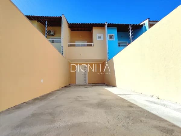Casa Duplex 3 dormitórios à venda - Bairro Lagoa Redonda - Fortaleza - CE