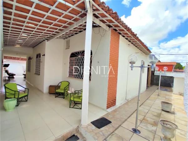 Casa residencial ou comercial á venda - Cidade dos funcionários - Fortaleza/CE