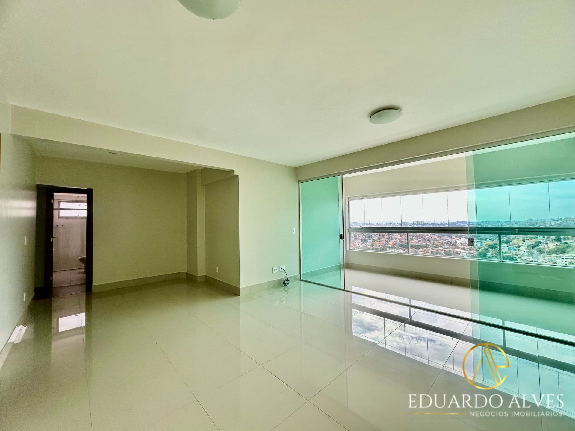 Apartamento 4 quartos com área privativa à venda bairro Buritis