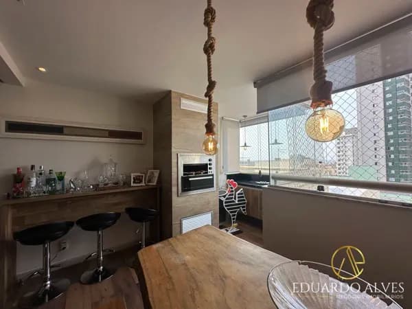 Apartamento com 4 Quartos e 3 banheiros à Venda, 119 m²