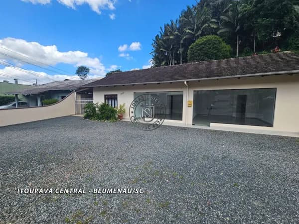Imóvel Comercial com Residência na Itoupava Central – Excelente Localização!