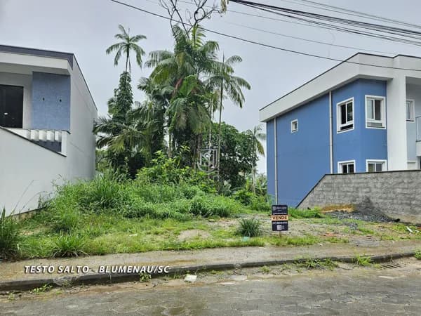 Terreno à Venda no Bairro Testo Salto em Blumenau – Localização Privilegiada!