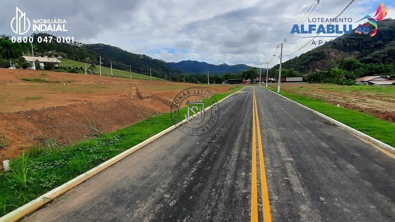 Terreno no loteamento Afablu 46
