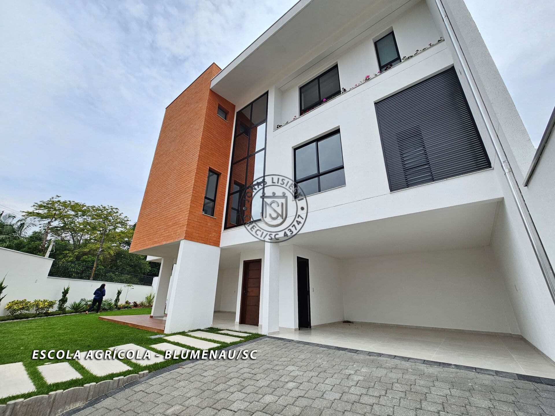 Triplex de Alto Padrão com 3 Suítes e Espaço Gourmet – Escola Agrícola, Blumenau/SC