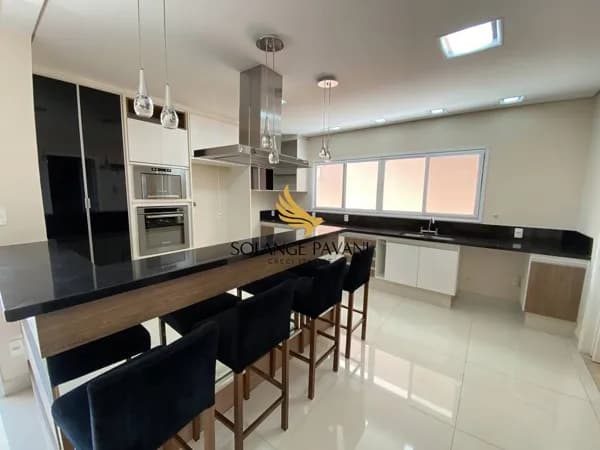 Casa a venda dentro de condomínio fechado em Jundiaí-SP